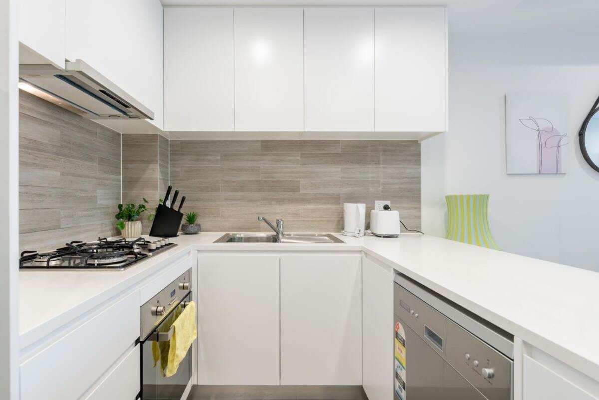 1bedroom And Study In Homebush Sleeps 5 Appartamento